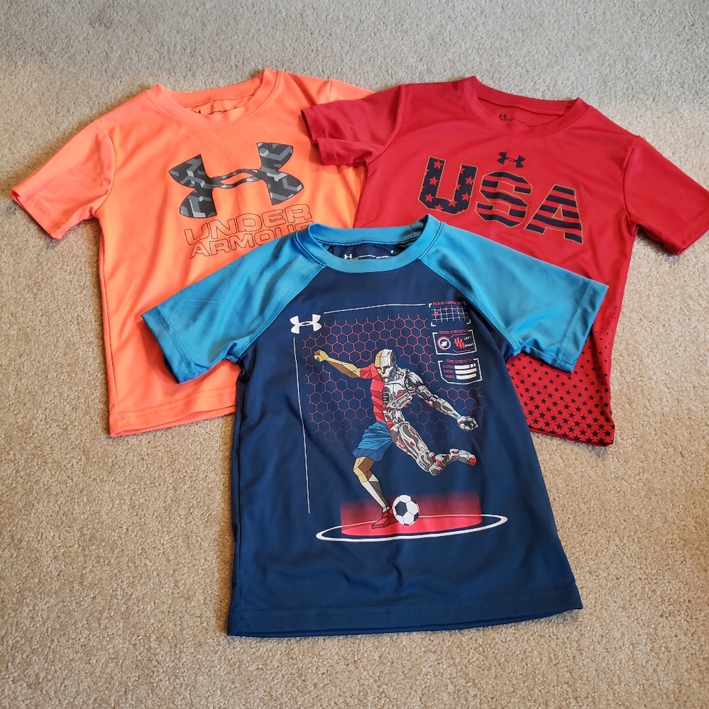 Under Armour boys size 4 t shirts